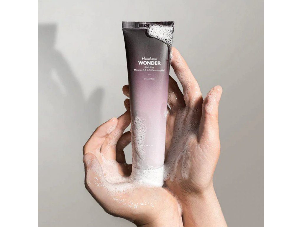 Black Rice Moisture Gentle Cleansing Gel 5.5